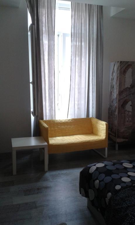 Hostel Ljiljana Pula Buitenkant foto