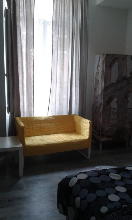 Hostel Ljiljana Pula Buitenkant foto