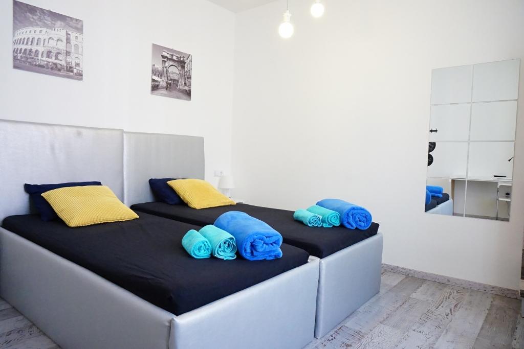Hostel Ljiljana Pula Buitenkant foto